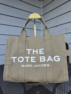 Marc Jacobs The Tote Bag in Olive Green